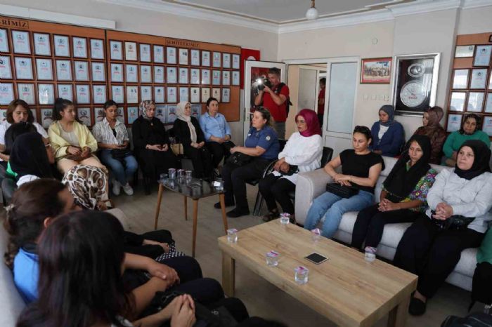 Polis Osman Bal ehadetinin yl dnmnde dualarla anld