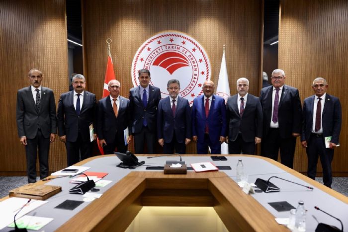 Adyaman Tarmnn Sorunlar Bakan Yumaklya letildi