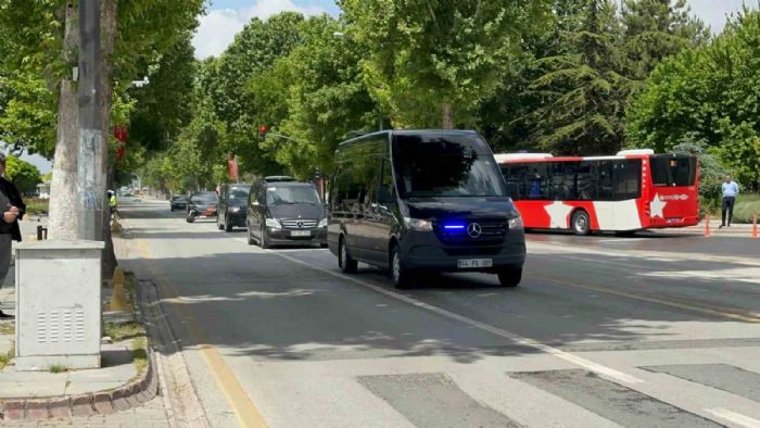 Bakan Uralolunun konvoyunda tasarruf tedbiri