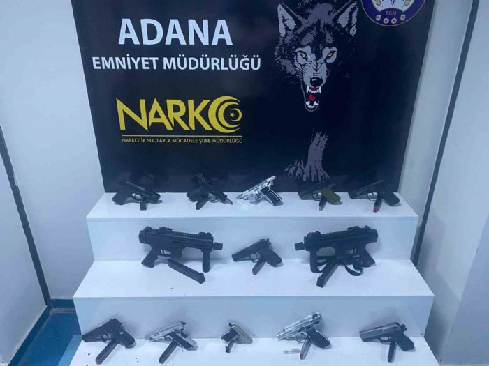 Uyuturucu operasyonunda 2 uzi ve 11 ruhsatsz tabanca ele geirildi