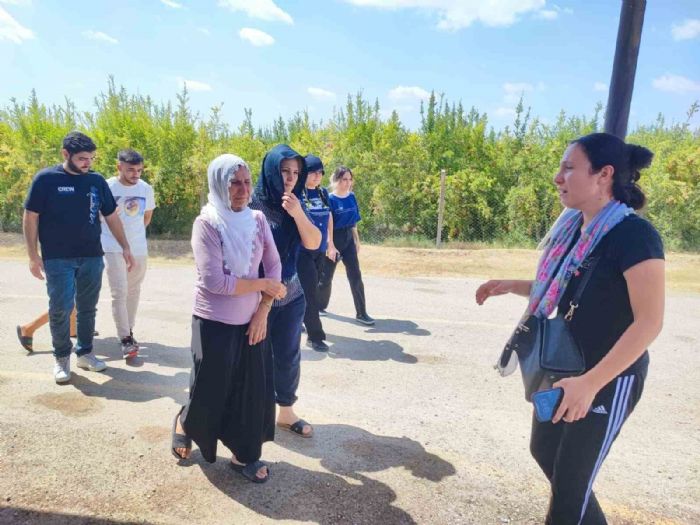 Mide ft ameliyat olduktan 9 gn sonra hayatn kaybeden gen kadn, topraa verildi