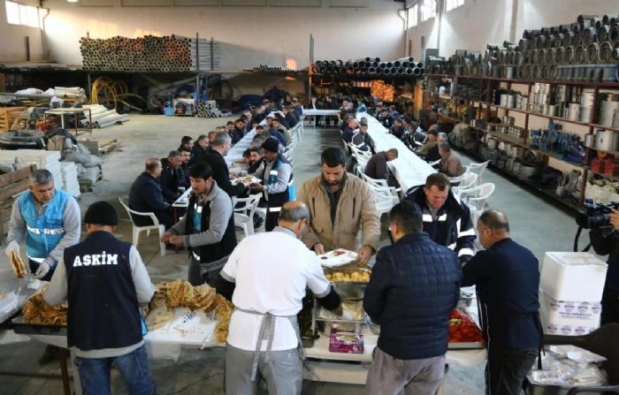Personel ziyaretlerle moral buluyor