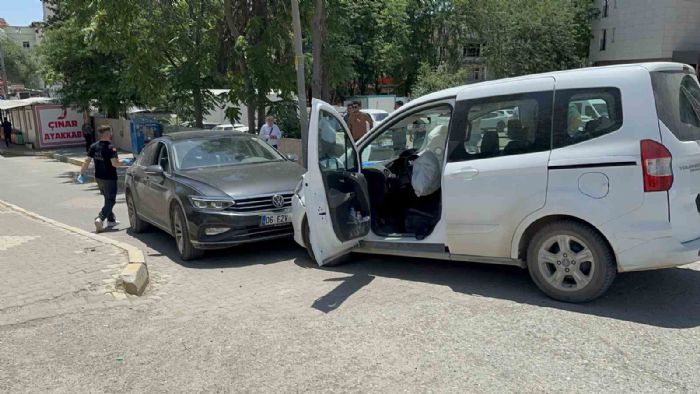 Ters yne giren ara kazaya neden oldu: 1 yaral