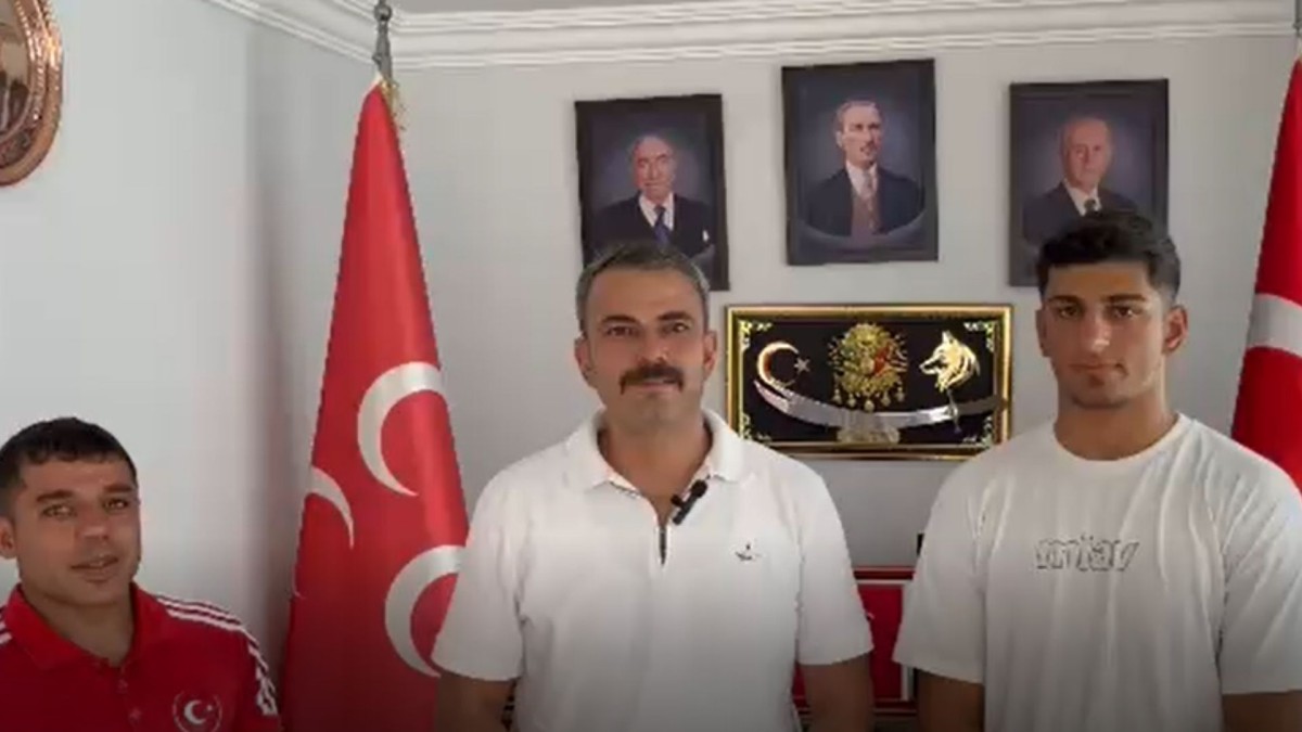 MHP Adıyaman İl Başkanı Ali Önat, Şampiyon Güreşçi Muhammed Gazi Çalış’ı makamında ağırladı