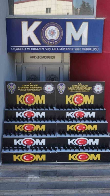 Adana'da Tırda 97 Ruhsatsız Tabanca Yakalandı: Sürücü Cezaevine Gönderildi