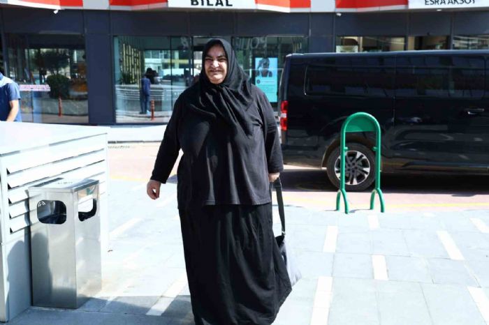 240 Kiloyla Acile Getirilmişti, 90 Kilo Verip Yeniden Hayata Tutundu