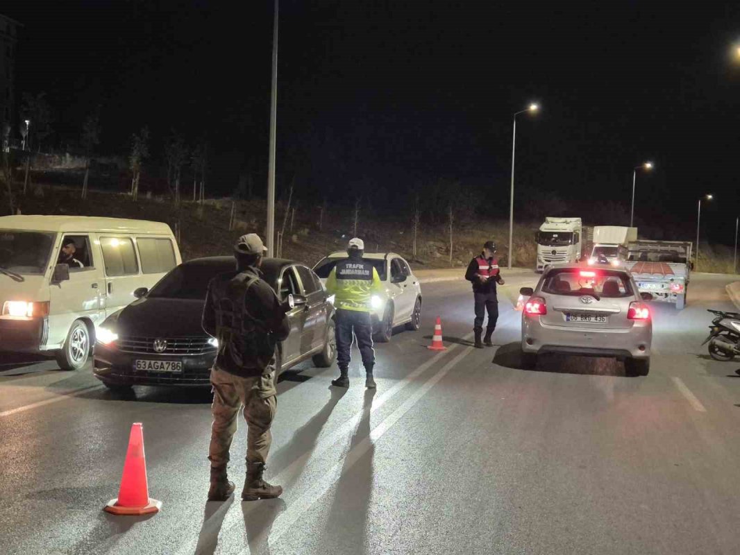 Jandarma ekiplerinden güvenlik denetimi