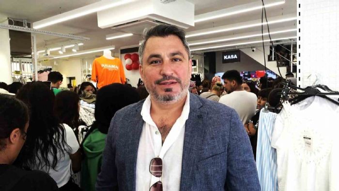 Adanalı tekstilci Türkiye’ye açılıyor