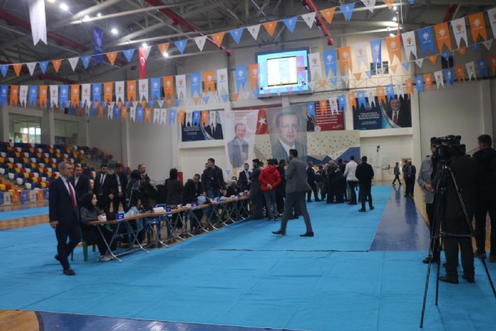 AK Parti'de 'Temayül Yoklaması' heyecanı