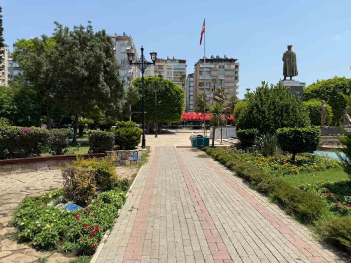 Aşırı sıcaklar kentin boşalmasına neden oldu