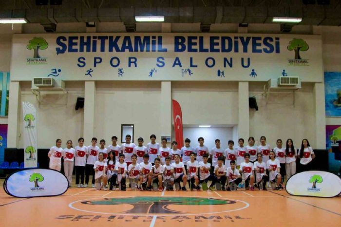 Badminton turnuvası