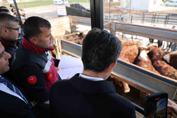 Bakan Yumaklı: “Hayvan hastalıklarıyla mücadele konusunda 2. noktamız Elazığ oldu”