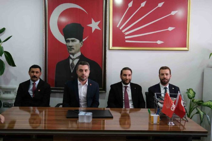 Başkan Kadir Aydar: "Ceyhan’ın artık hem bir belediyesi hem de bir milletvekili var"