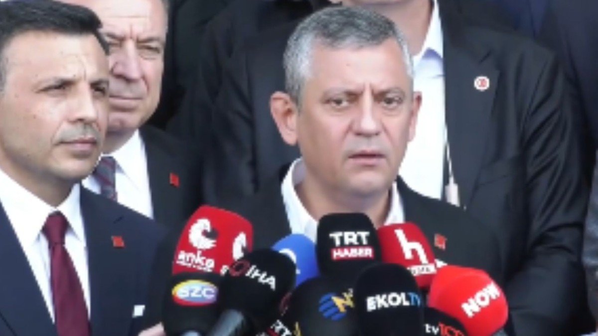 Özgür Özel’den Cumhurbaşkanı Erdoğan’a çağrı: ‘Netanyahu'nun soykırımcı olduğunun söylersen elini sıkacağım'