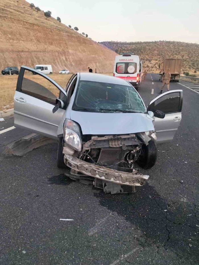 Çınar’da 2 ayrı trafik kazası: 6 yaralı