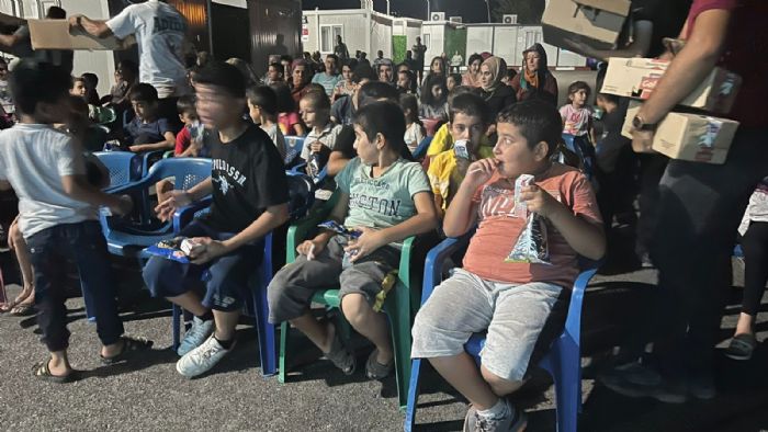 Depremzede çocuklar sinema etkinliğinde buluştu