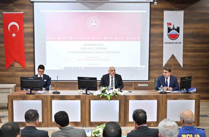 Diyarbakır’da 299 milyar liralık kamu yatırımı masaya yatırıldı
