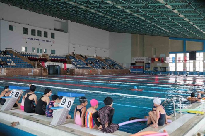 Elazığ Belediyesinin ücretsiz yaz spor kurslarına yoğun ilgi