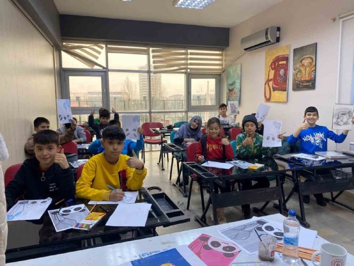 Elazığ’da gençlik merkezlerinde eğitimler sürüyor