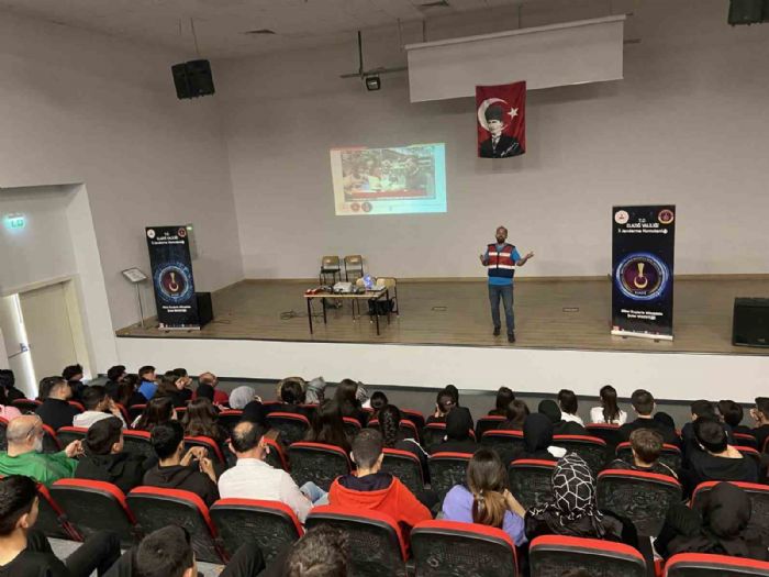 Elazığ’da öğrencilere siber farkındalık eğitimi