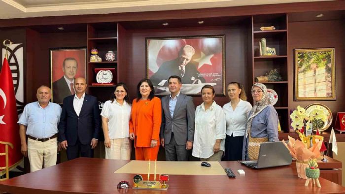Feke Belediye Başkanı Özen, Tapan Bıçağını tanıtıyor