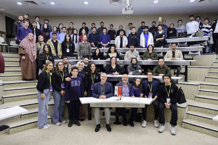 Genç yazılımcılar HKÜ Web Hackathon’da yarıştı