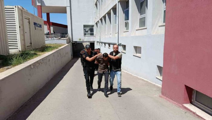 Kahve kutularındaki 825 kilo eroin, uyuşturucu ağını ortaya çıkardı: 16 tutuklama