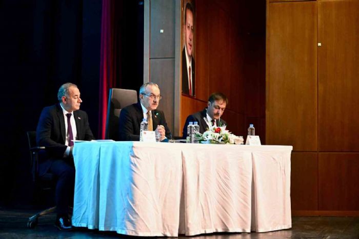 Malatya’da sokak hayvanları için kapsamlı önlem planı görüşüldü