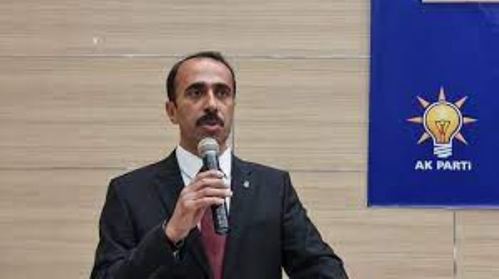 Merkez İlçe Başkanı Ziya Başaran:"AK PARTİ'NİN 22 YILLIK HALKA HİZMET SEVDASI "