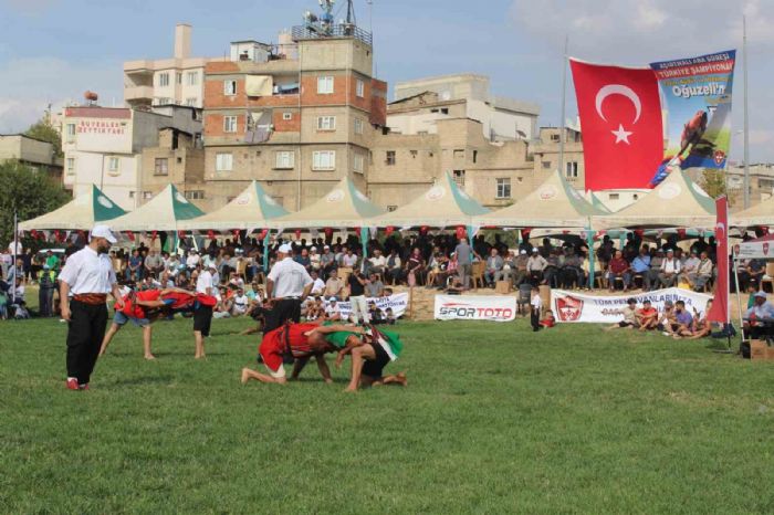 Oğuzeli’nde festival coşkusu Aşırtmalı Aba Güreşi Türkiye Şampiyonası ile sona erdi
