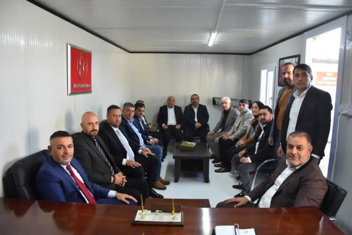 “Partiler üstü bir konuma sahibiz”