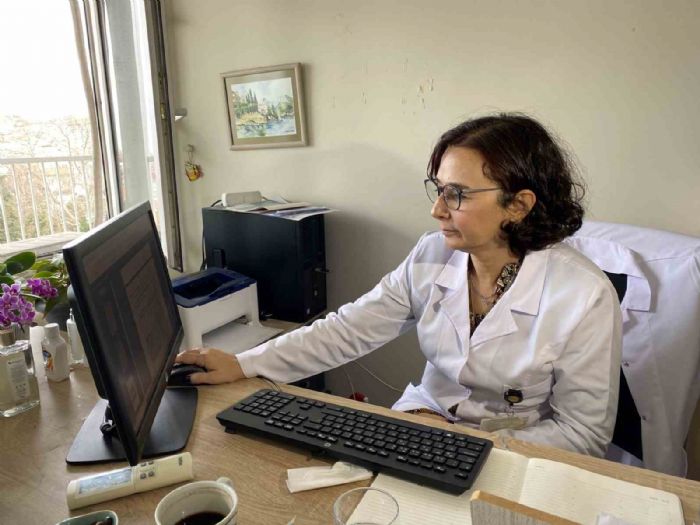 Prof. Dr. Yavuz, "Covid hala pandemik oranda kalabalıkta maske önemli"
