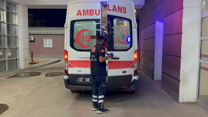 Rögar çukuruna düşen motosikletin sürücüsü ağır yaralandı