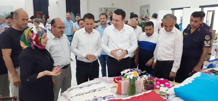 Samsat'ta el emeği göz nuru eserler sergilendi