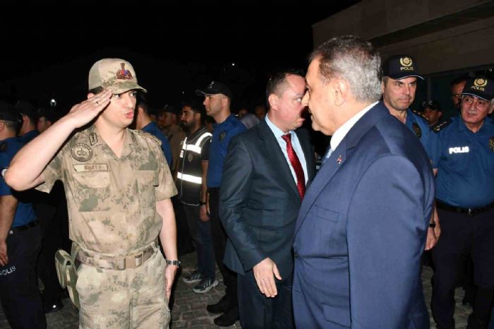 Siverek’te asayiş uygulamasına Vali Şıldak eşlik etti