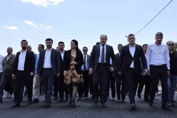 Suruç’a 72 milyon liralık sıcak asfalt yatırımı