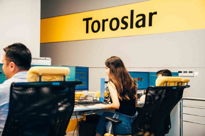 Toroslar EDAŞ bakım ve yatırımları ile Adana’yı aydınlatıyor